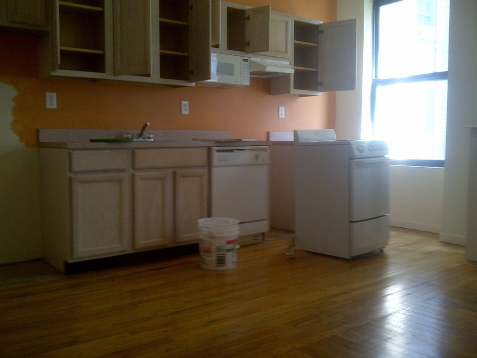 1st image of 2350 Broadway #A