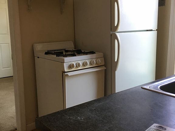 5th image of 491 Kings Hwy Ste A