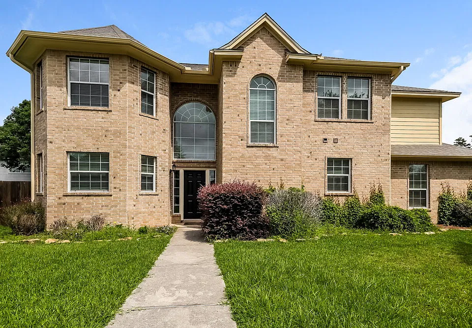 993 Oak Lynn Dr