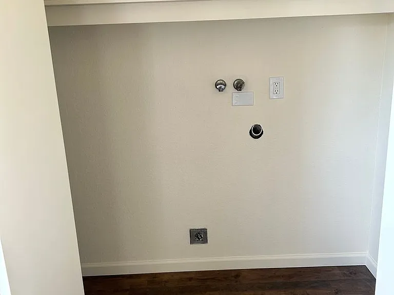 Ava Apartments — Photo 6