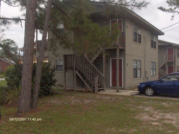 3175 Laurel Dr