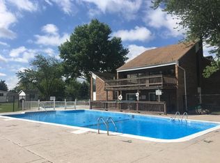305 Simplon Cir, Chicago Heights, IL 60411