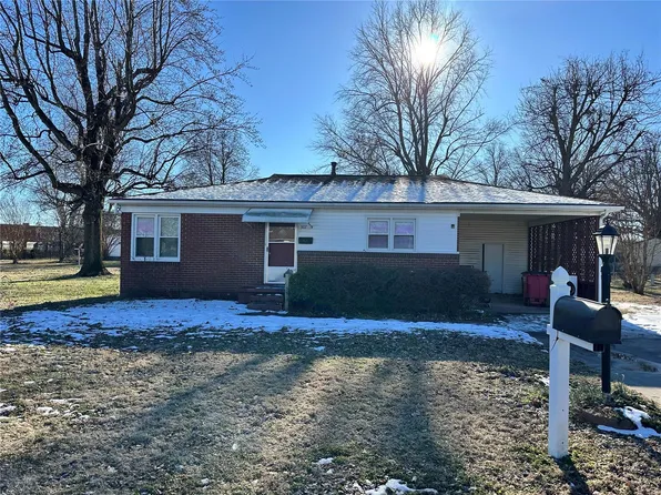 907 Patricia Dr, Sikeston, MO 63801