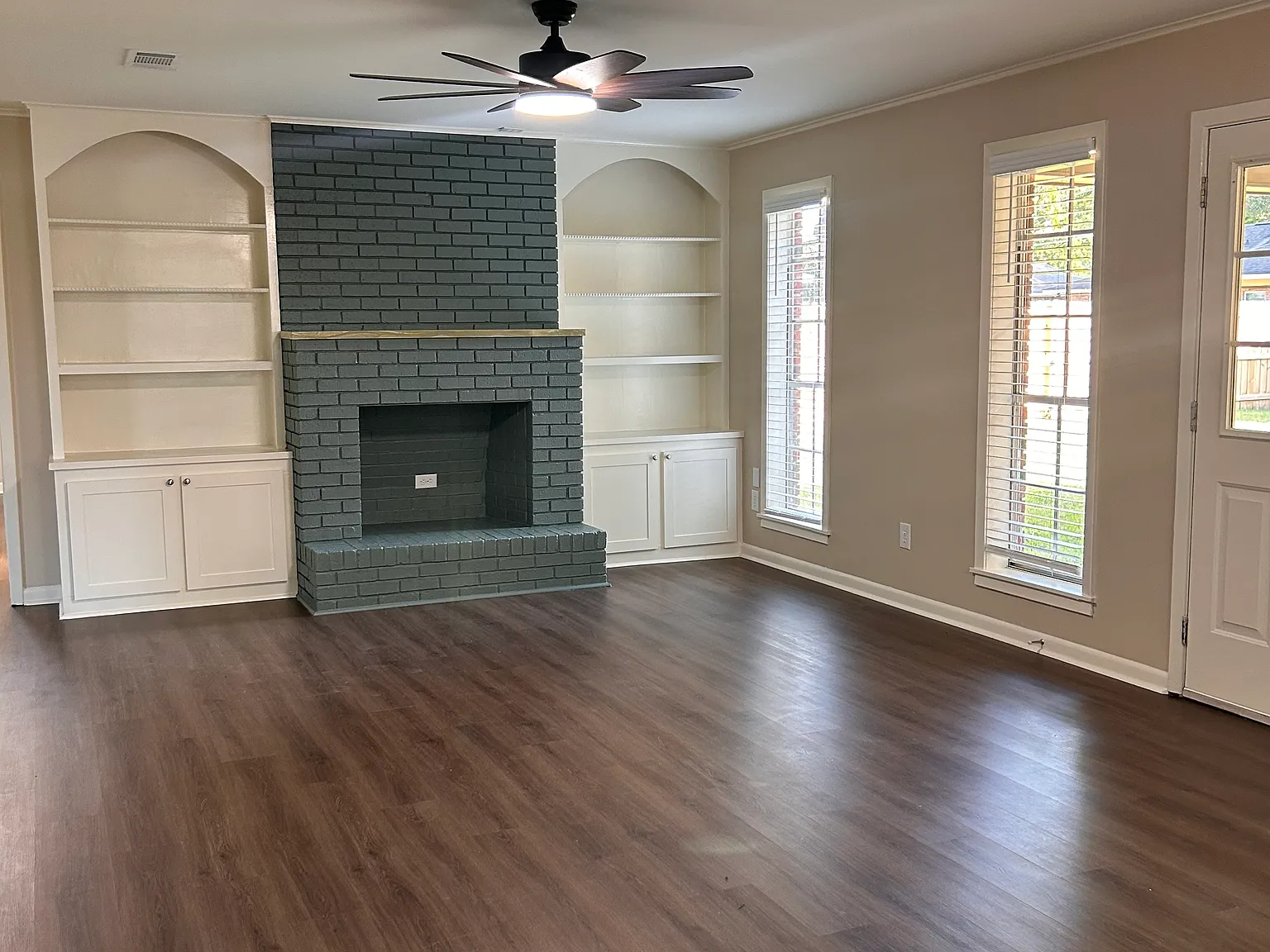 404 Post Oak Blvd — Photo 4