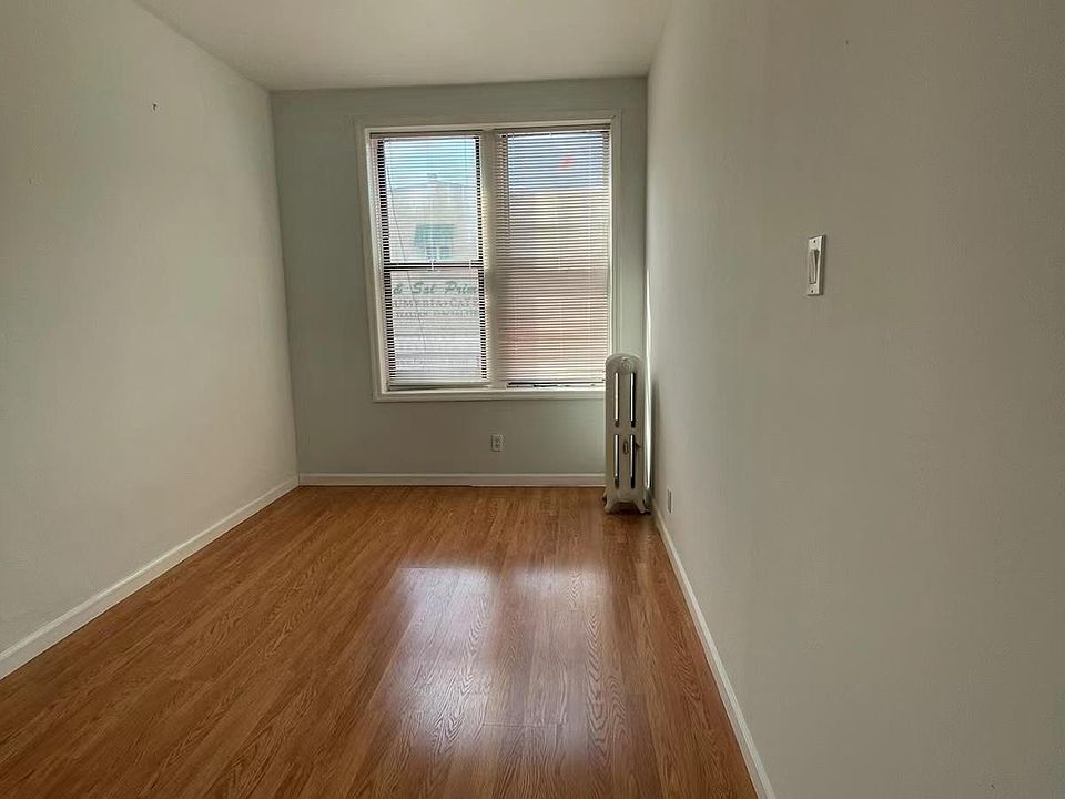 1st image of 8007 18th Ave