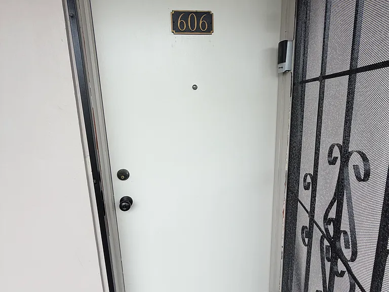75-5766 Kuakini Hwy #606 — Photo 21