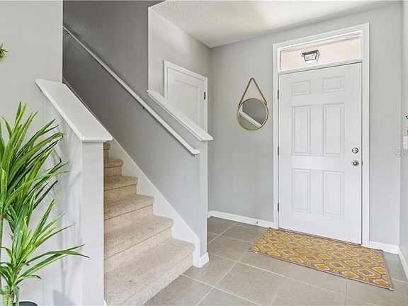 3rd image of 905 Ashentree Dr
