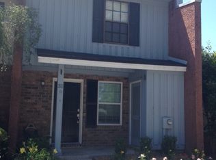 31 Helmsmans Ct, Savannah, GA 31410