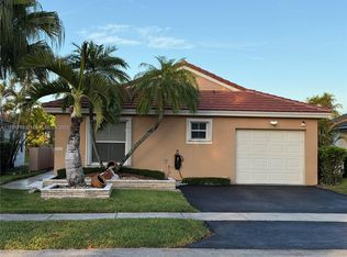 2002 NW 184th Way, Pembroke Pines, FL 33029