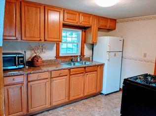110 7th Ave #2, Lowell, MA 01854