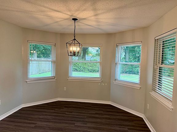 5th image of 4633 Ridge Pointe Dr