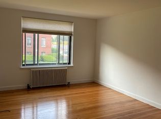 8 Ashland St APT 1L, Worcester, MA 01609