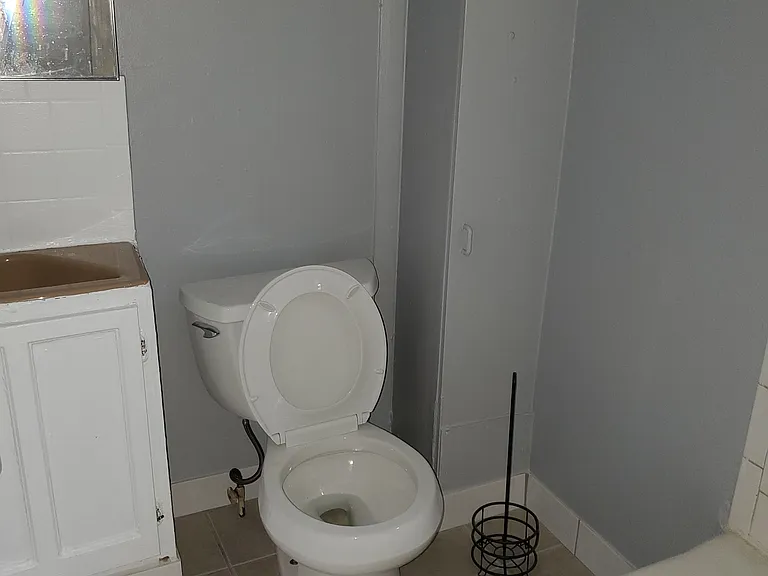 128 Calverley St #1 — Photo 8