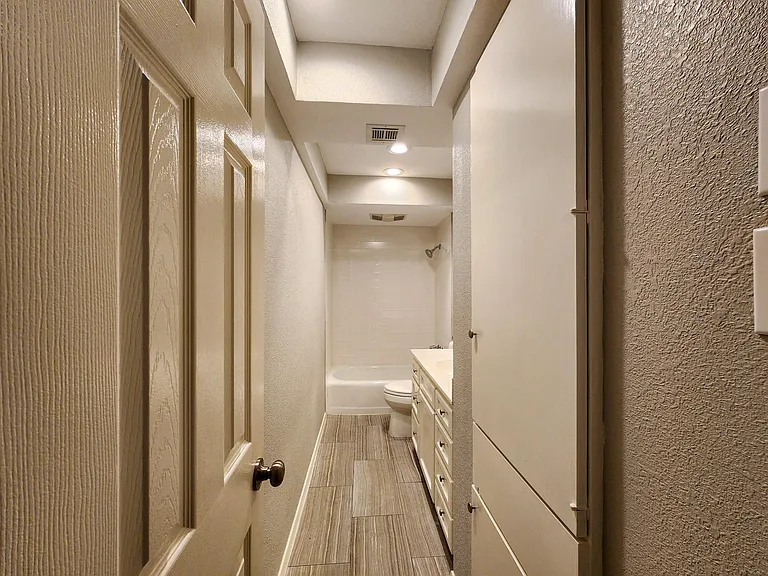 6007 Dryad Dr — Photo 10