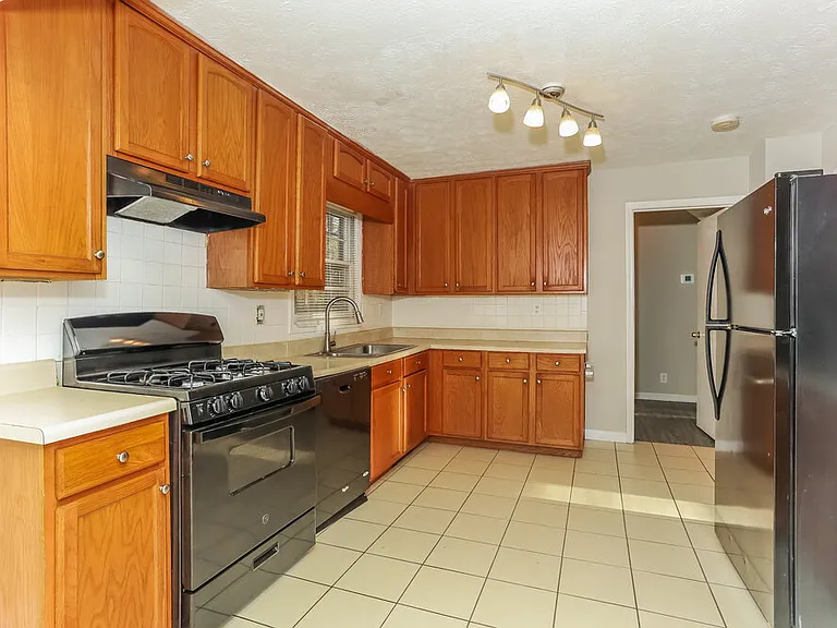 3656 Chestnut Lake Ct — Photo 9