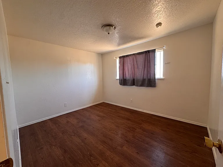 4445 N Emerson Ave — Photo 9