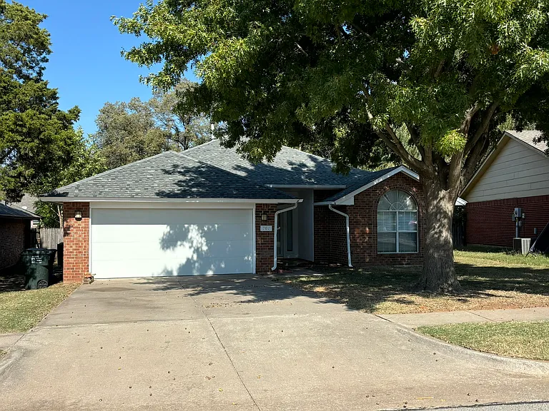 701 Goshawk Dr — Photo 25