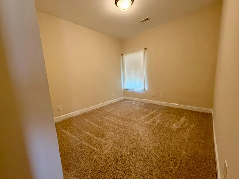 137 Hazel Pine Trl — Photo 16