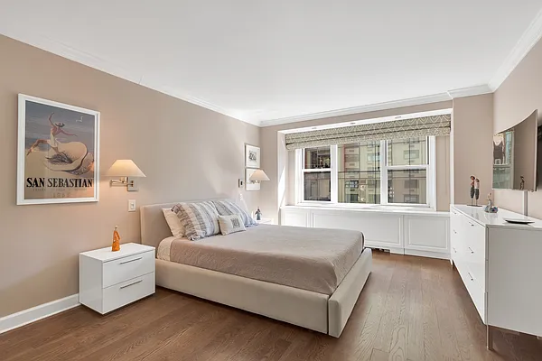 Sold by Douglas Elliman | media 6