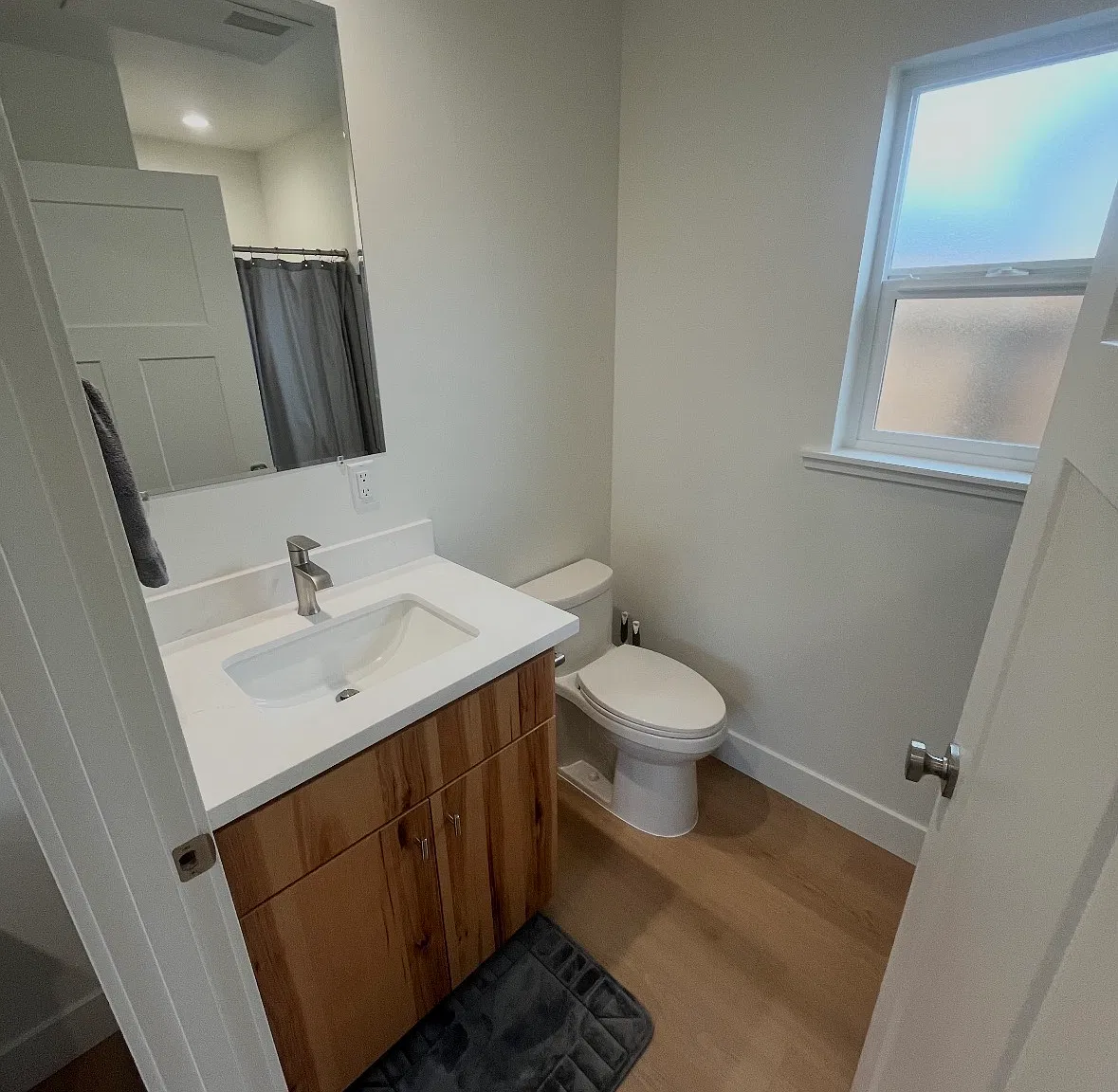 1 bed, $1,300 — Photo 1