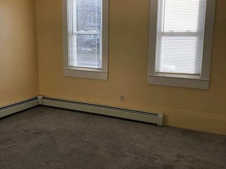 78 South St — Photo 18