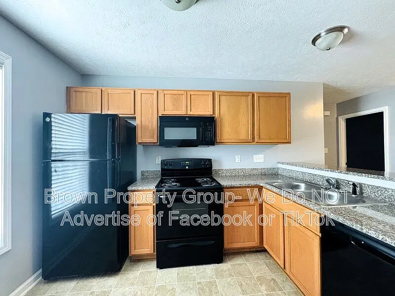 2 bed, 2.0 bath, 1100 sqft, $1,025 — Photo 3