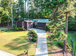 9519 Parkwood Dr, Douglasville, GA 30135