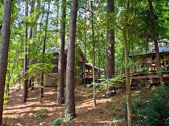 2nd image of 1202 Horseshoe Dr