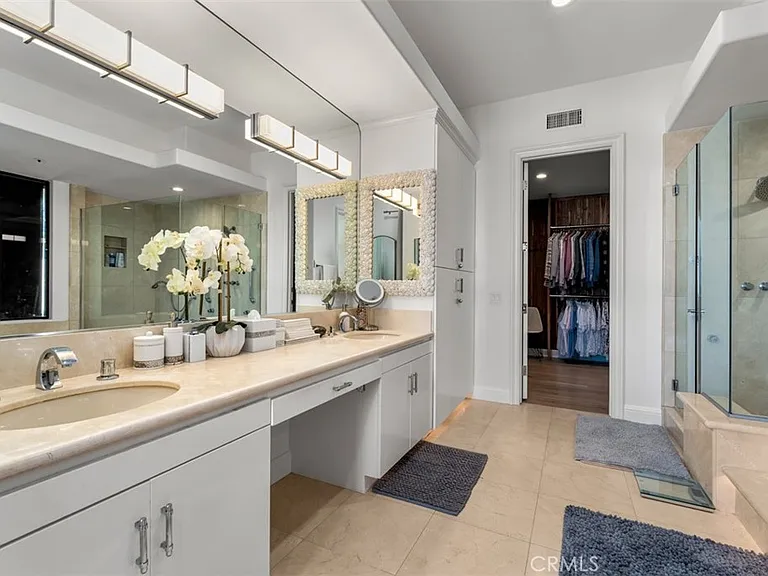 215 Poppy Ave — Photo 55