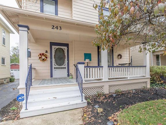 3rd image of 243 W Lincoln Ave