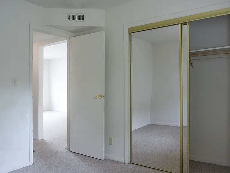 Beechwood Manor II Apartments — Photo 14