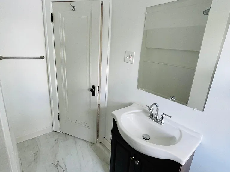 521 Shasta Dr — Photo 12