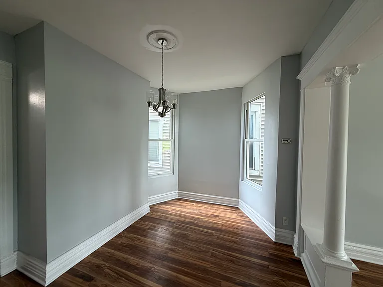 1637 N Maplewood Ave #1 — Photo 6