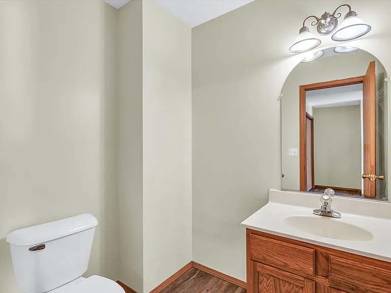 2735 Rainbow Ave — Photo 12