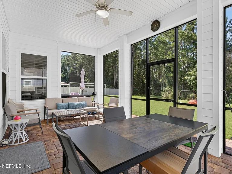 22 Azura Point — Photo 45