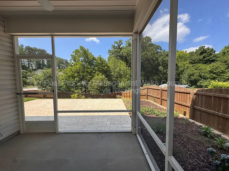 101 Benning Hills Pl — Photo 27