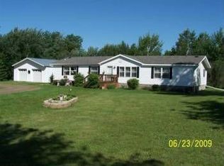 943 15th St, Clayton, WI 54004
