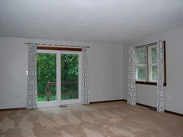 15 Oldefield Farms — Photo 6