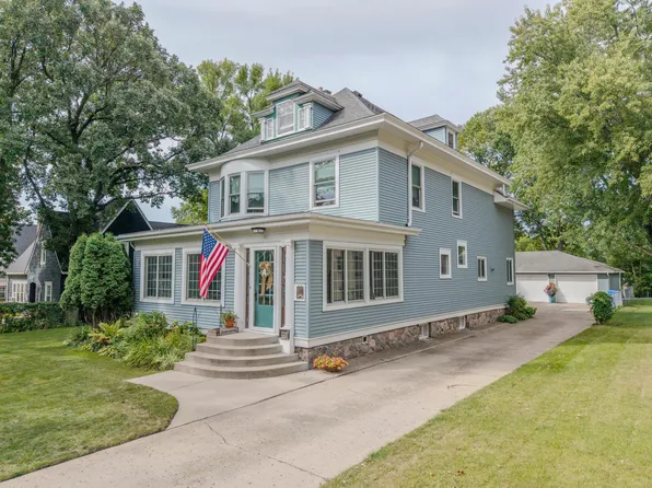 1128 Summit Ave, Detroit Lakes, MN 56501