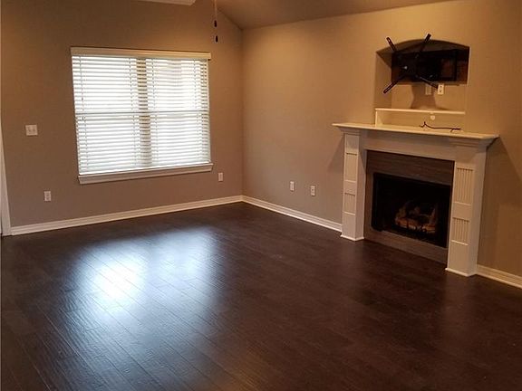 2nd image of 3681 W Country Meadows St