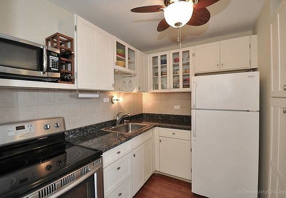 5th image of 70 W Burton Pl APT 2208