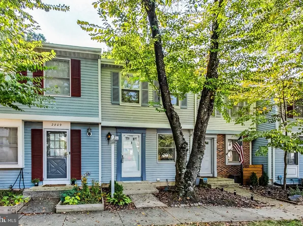 2811 New Providence Ct, Falls Church, VA 22042