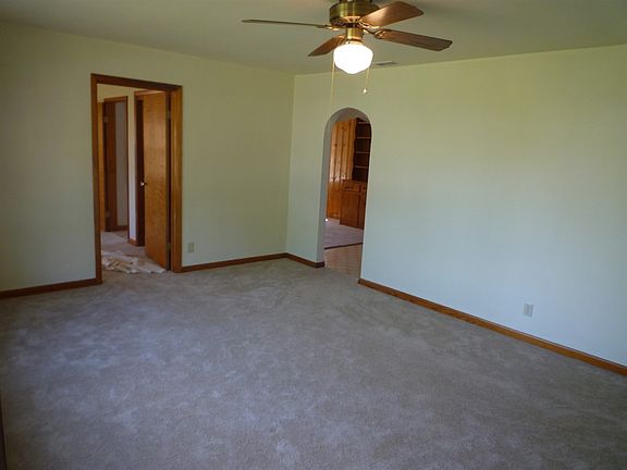 3rd image of 2187 E Eichel Ave