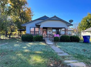 712 W Central Blvd, Anadarko, OK 73005