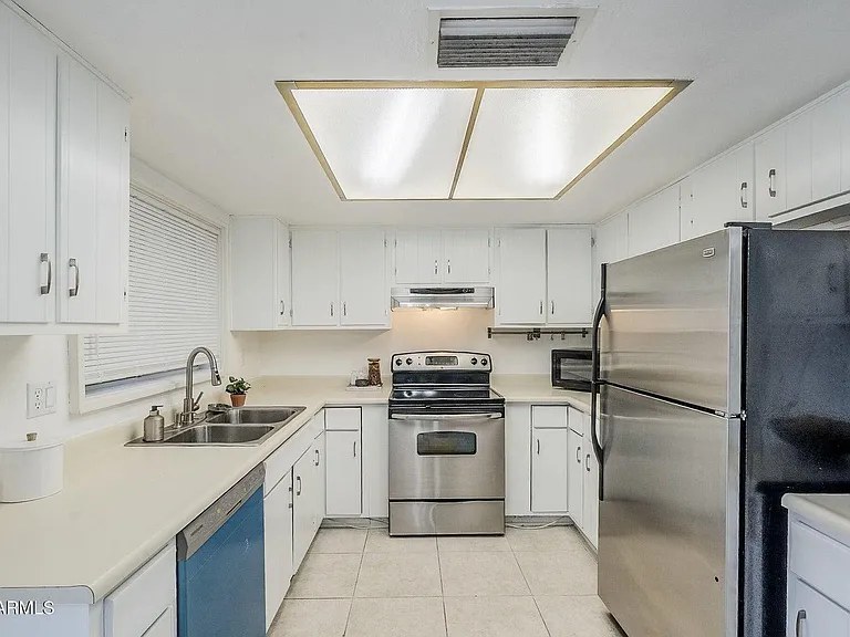 16 W Loma Vista Dr #104 — Photo 11