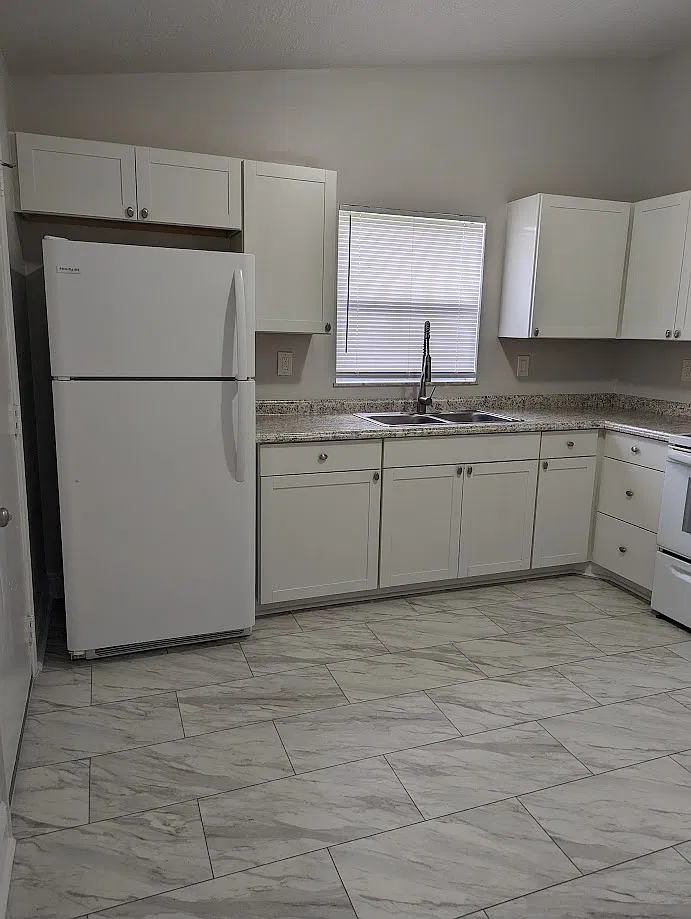2 bed, 900 sqft, $1,740 — Photo 4