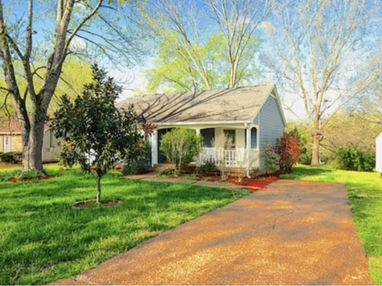 816 Beech Bend Dr — Photo 3