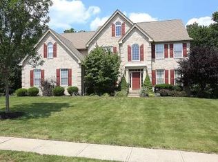 2 Michelangelo Ct, Somerset, NJ 08873