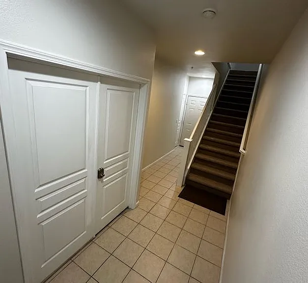 25502 Huntwood Ave — Photo 15