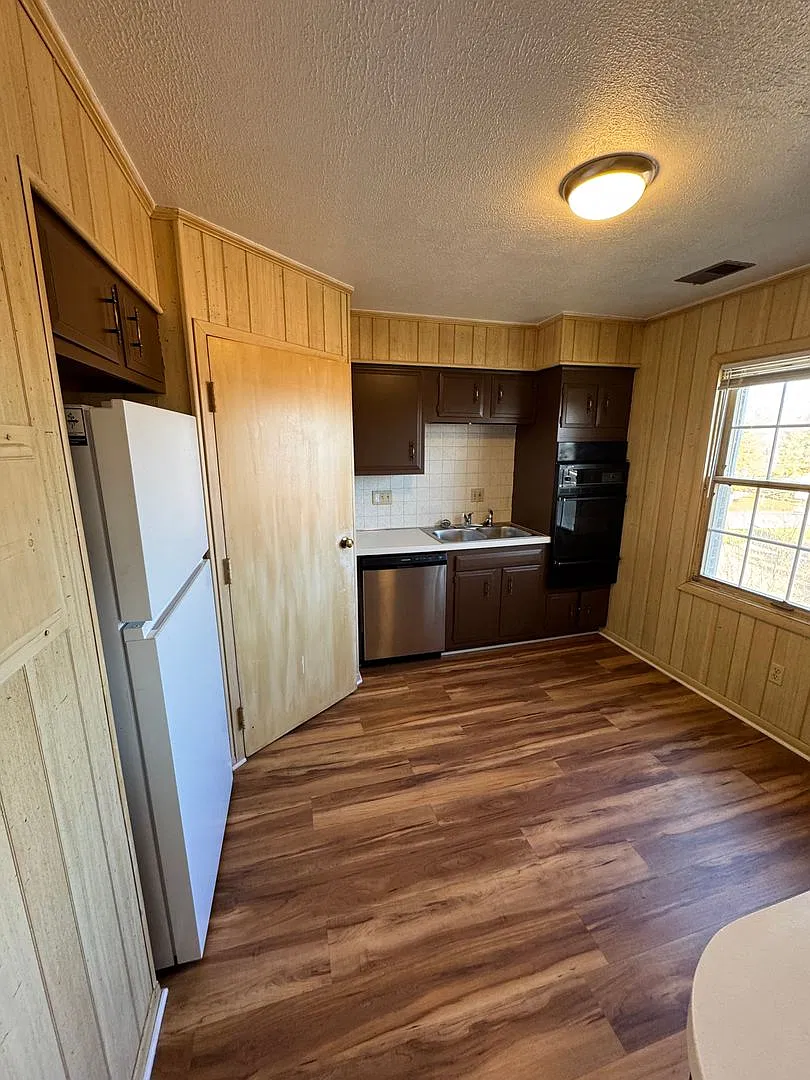 ETB First Investment LLC for ETB — Photo 2